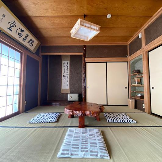 Gokayama Base Hotel Nanto Exterior photo
